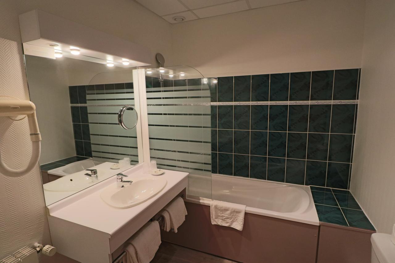 Logis-Hôtel des Oliviers Thionville Buitenkant foto