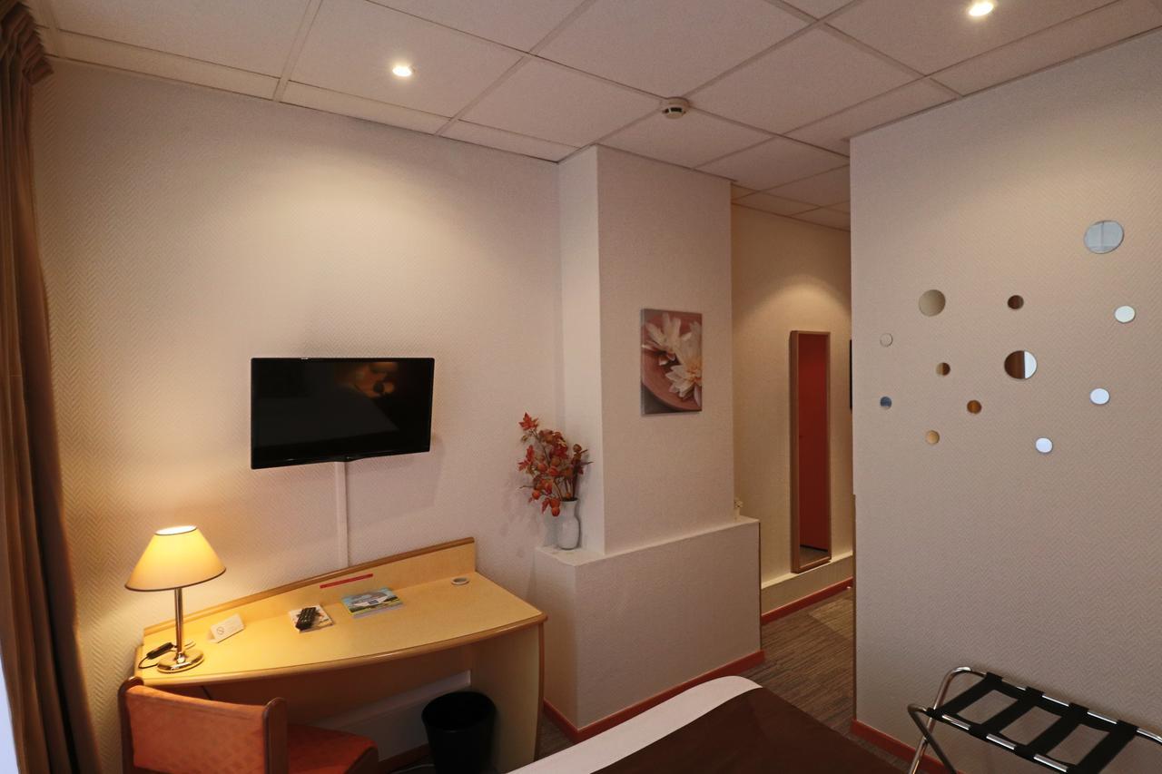 Logis-Hôtel des Oliviers Thionville Buitenkant foto